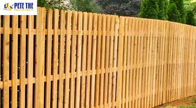 How to Prepare Wooden Fence for a Meticulous Paint Job?
